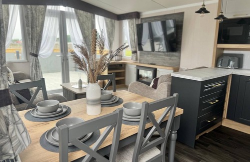 Addlethorpe Hotel | Enjoy Family-Friendly Comfort at The Kings Head Inn
