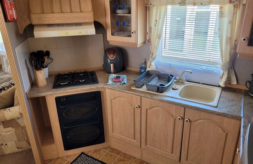 Addlethorpe Hotel | Enjoy Family-Friendly Comfort at The Kings Head Inn