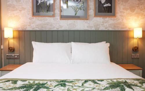 Hoveton Hotel | Exceptional Stay at The Kings Head Wroxham by Greene King Inns