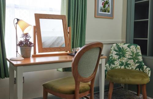 Hoveton Hotel | Exceptional Stay at The Kings Head Wroxham by Greene King Inns