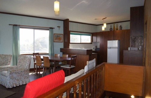 Guilderton House | Cozy Kite Beach Cottage in Guilderton with Kitchen Access