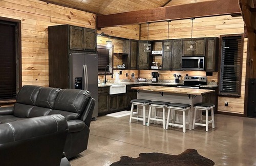 Board Camp Cabin | Discover The Knotty Pine Cabin: Pet-Friendly Retreat