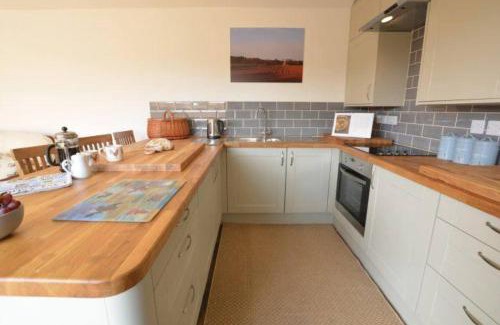 Sudbourne House | Delightful Two-Bed Cottage Near Orford - Guest Rated 8.6/10