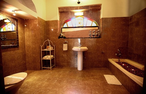 Jodhpur House | Discover The Kothi Heritage: Family-Friendly Comfort Awaits