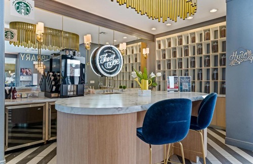 Bay Area Apartment | Guest Favorite: The Kristi 432 with Family-Friendly Amenities