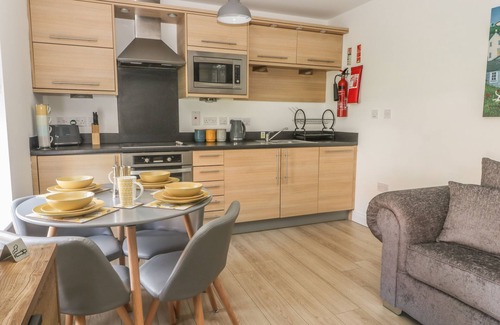 Filey Apartment | Guest Rated: The Krusty Krab with Oceanfront Amenities