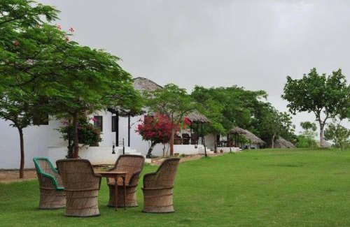Bhuj Hotel | The Kutch Safari Resort
