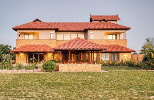 Bhuj House | Highly Rated The Kutchh Courtyard: Breakfast & Child Friendly