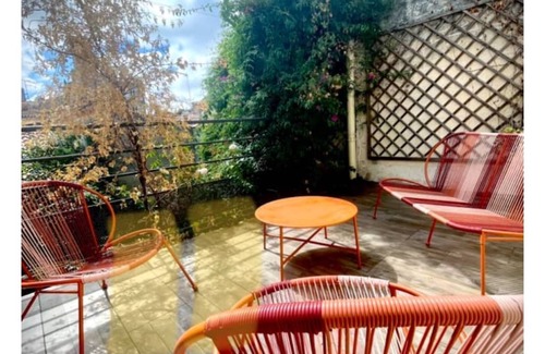 Rochefort House | Top-Rated Getaway at The Lady of Glass with Kitchen Access