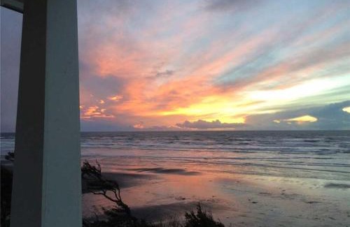 Seabrook House | Relaxing Retreat at The Ladybug by Seabrook Hospitality