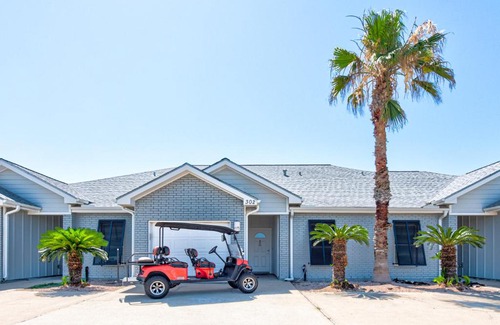 Safe Harbor House | Experience Oceanfront Bliss at The Lah De Dah SH302