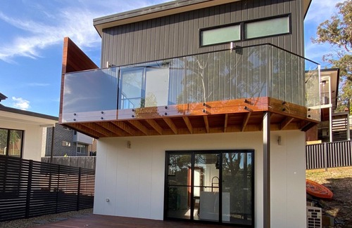 Merimbula Cabin | Relax at The Lake Apartment in Beautiful Merimbula