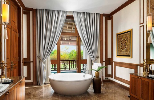 Naypyidaw Hotel | Discover The Lake Garden Nay Pyi Taw MGallery Collection