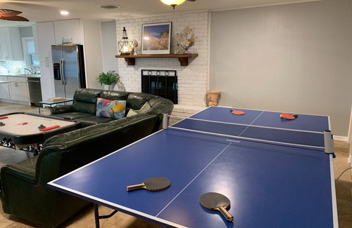 Little Elm House | Discover The Lake House at Knob Hill: 10/10 Guest Rated Escape