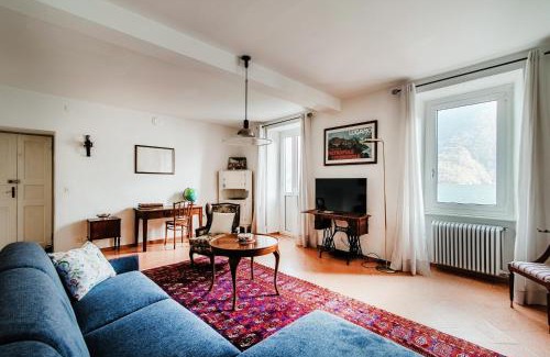 Gandria Apartment | Beautiful Lake House by Quokka 360 in Gandria Village