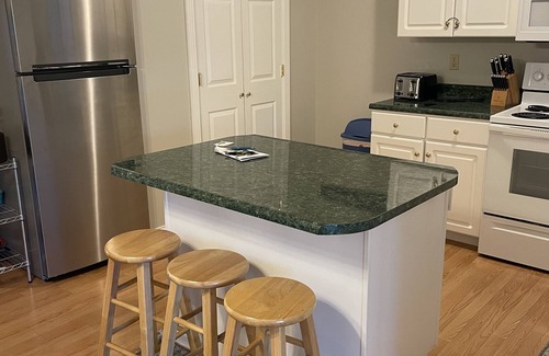 Albany House | Relax at The Lake House on Dale Hollow with Hot Tub & Pool