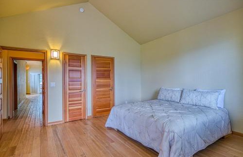 Zephyr Cove House | Discover Tranquility at The Lake Labyrinth - 10/10 Rated!