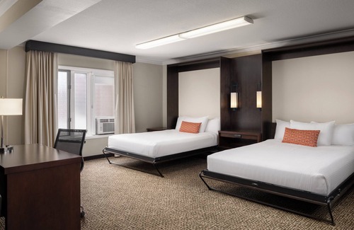 Anchorage Hotel | Relaxing Getaway at The Lakefront Anchorage with Spa & Dining