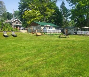 Smyrna House | Pet-Friendly Lakefront Cottage on Big Pine Island Awaits