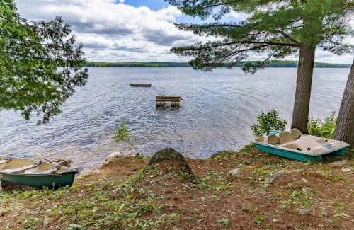 Algonquin Highlands Ski Chalet | Experience Family-Friendly Comfort at The Lakehouse