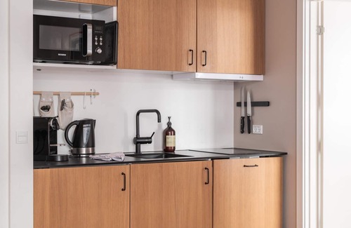 København V Apartment | Welcoming Lakes 1BR with Child-Friendly Amenities