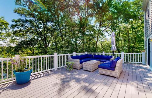 West Wareham House | Discover Lakeside Landing: Private Beach & Ocean Views