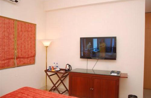 Khajuraho Hotel | Elegant Stays at The Lalit Traveller Khajuraho - 5-Star Retreat