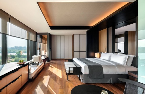 Jian Ye Hotel | Elegant Retreat at The Lalu Nanjing with Pool & Dining