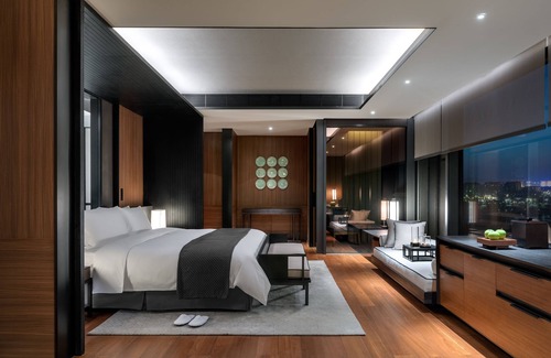 Jian Ye Hotel | Elegant Retreat at The Lalu Nanjing with Pool & Dining