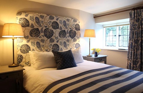Burford Hotel | Discover The Lamb Inn: Family & Pet Friendly Retreat