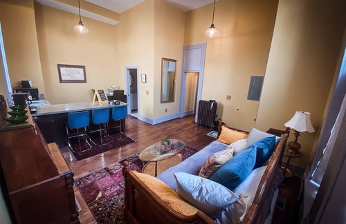Council Grove House | Discover The Landing: Authentic Stay with Family-Friendly Amenities