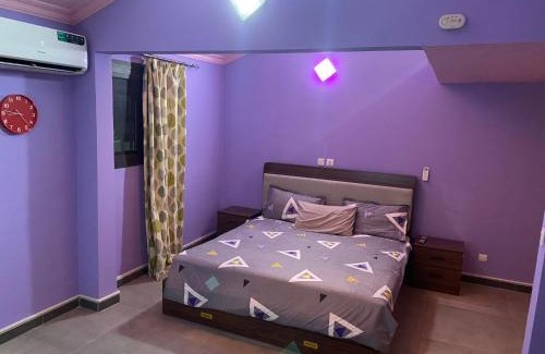 Yopougon House | Family-Friendly Stay at The Landing Lodge in Abidjan