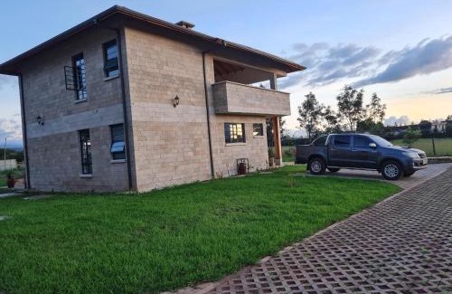 Nanyuki Ski Chalet | Inviting The Landing Nanyuki Cottages: Family-Friendly Retreat