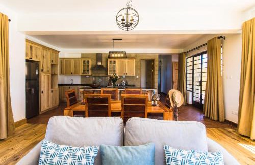 Nanyuki House | Discover The Landing Nanyuki Country Homes: 4-Star Retreat