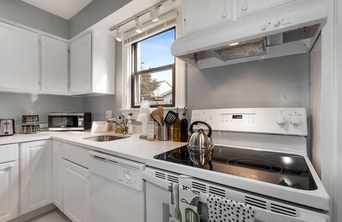 Nauck House | Discover The Langley: Family & Pet Friendly Near DC
