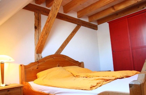 Deggenhausertal Apartment | Spacious Apartment with Balcony & Breakfast for 8 Guests