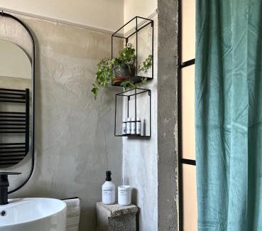 Argostoli Town Apartment | Experience The Lassis 15 House: Oceanfront Bliss Awaits