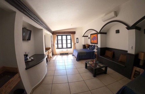 Queretaro Hotel | Discover The Latit Hotel Querétaro: Pool & Spa Retreat