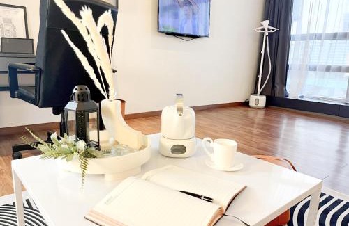 Taman Bukit Pantai Apartment | Pet-Friendly Stay at The Latrobe - Bangsar Trade Centre