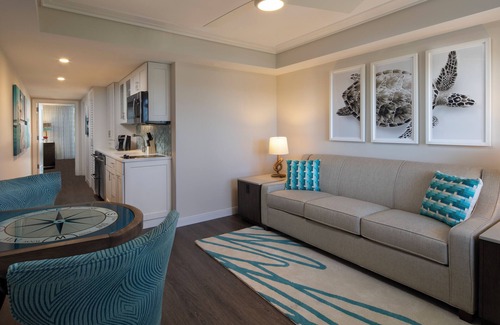New Town Hotel | Experience The Laureate Key West: Oceanfront Retreat Awaits