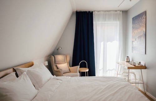 Lubeck City Centre Hotel | Discover The Layhead B&B: Exceptional Stay with Spa Access