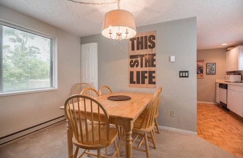 Tierra Del Mar House | Relax at The Lazy Dragon #147 - Beach Walk & Pet Friendly