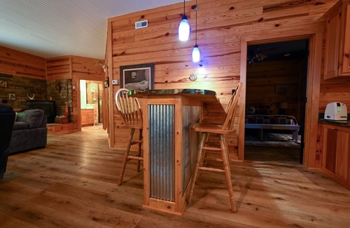 French Lick Cabin | Top-Rated Family Retreat at The Lazy Lab Lodge