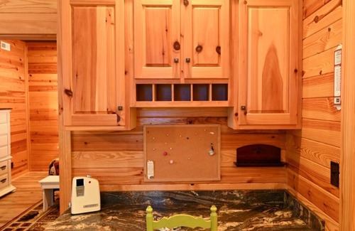 French Lick Cabin | Top-Rated Family Retreat at The Lazy Lab Lodge