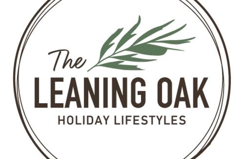 Lake Conjola Resort | Pet-Friendly Retreat at The Leaning Oak - Lake Conjola