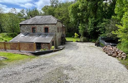 Saint Ann's Chapel Apartment | Guest Rated: The Leat at The Old Mill, 9.7/10 Experience