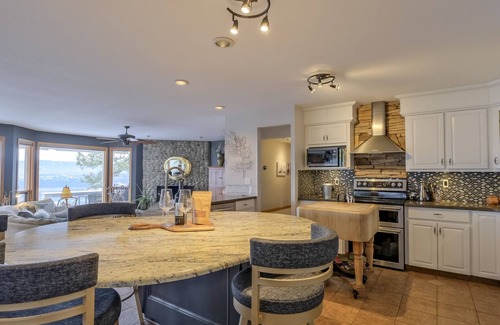 Okanagan-Similkameen House | Experience Relaxation at The Ledge Above Penticton