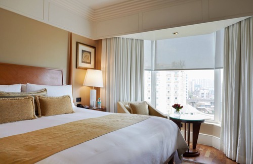 Mumbai Hotel | Elegant Stay at The Leela Mumbai: 5-Star Comfort Awaits