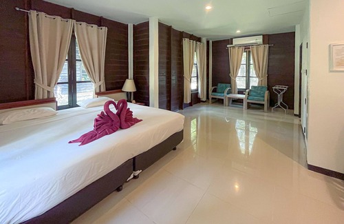 Klon Do Hotel | Discover The Legacy River Kwai Resort with Pool & Spa