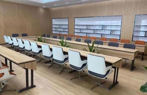 Yuexiu Hotel | Experience The Legend Fragrance Hotel with Free Canton Fair Shuttle